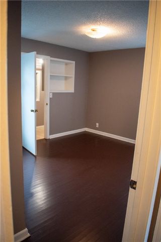 906 Rickey Dr, Corpus Christi, TX 78412