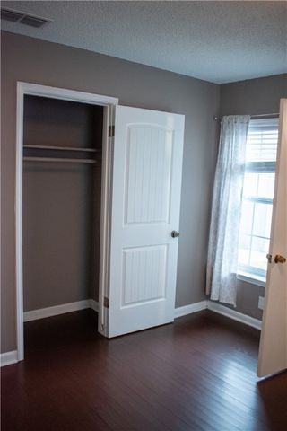 906 Rickey Dr, Corpus Christi, TX 78412