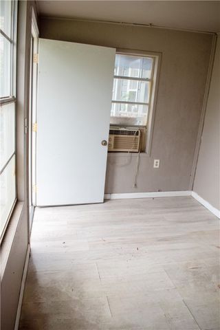 906 Rickey Dr, Corpus Christi, TX 78412