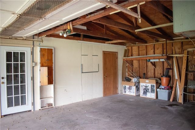 906 Rickey Dr, Corpus Christi, TX 78412