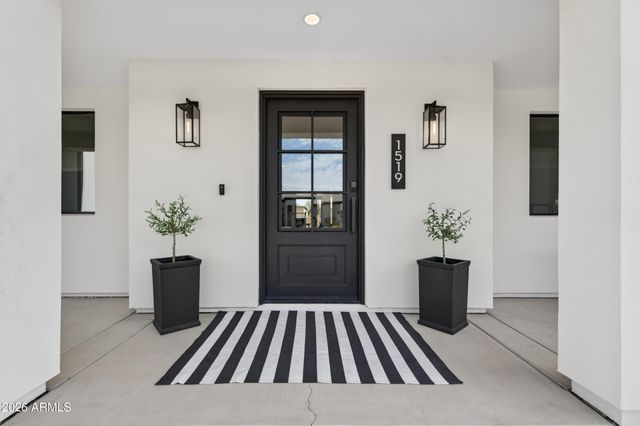 1519 E DOLORES Road, Phoenix, AZ 85086