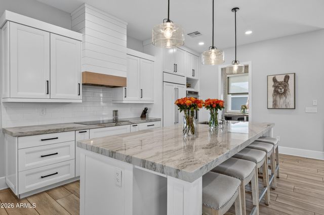 1519 E DOLORES Road, Phoenix, AZ 85086