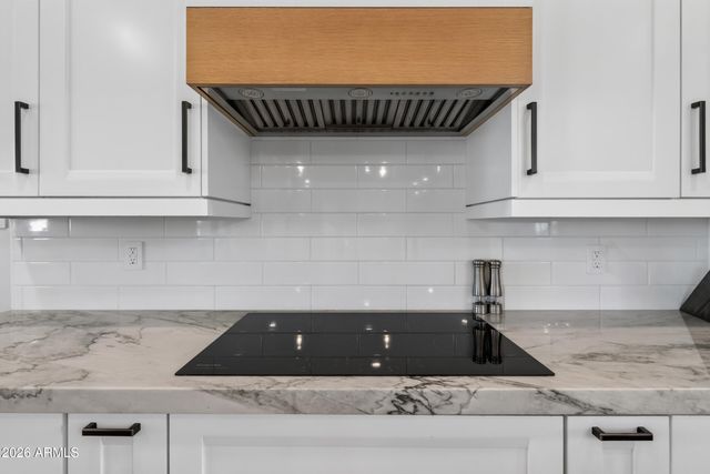 1519 E DOLORES Road, Phoenix, AZ 85086