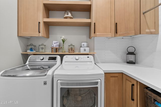 1519 E DOLORES Road, Phoenix, AZ 85086