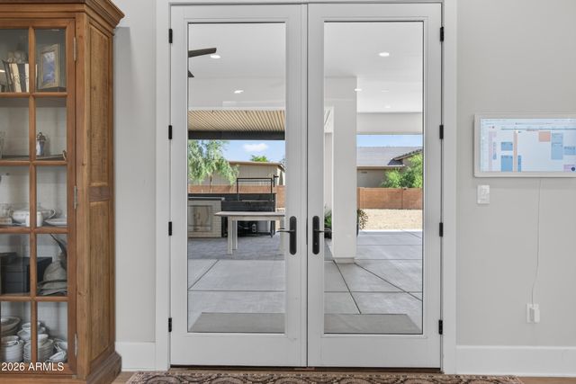1519 E DOLORES Road, Phoenix, AZ 85086