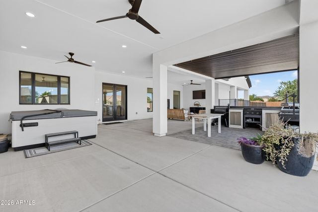 1519 E DOLORES Road, Phoenix, AZ 85086
