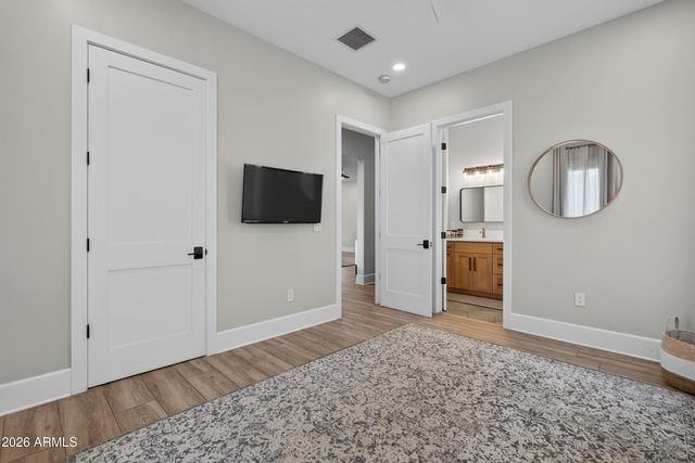1519 E DOLORES Road, Phoenix, AZ 85086