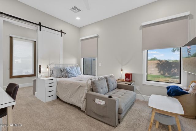 1519 E DOLORES Road, Phoenix, AZ 85086