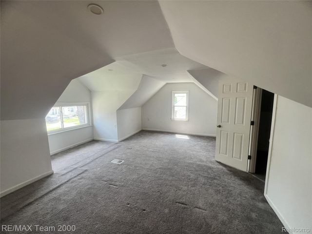 6895 Grandville Avenue, Detroit, MI 48228