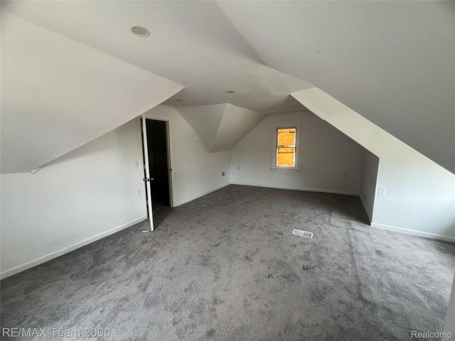 6895 Grandville Avenue, Detroit, MI 48228