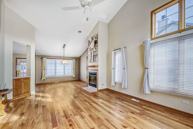 6700 Pondview Drive, Tinley Park, IL 60477