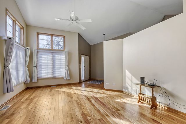 6700 Pondview Drive, Tinley Park, IL 60477