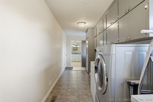 6 Briarwood Street, Sapulpa, OK 74066