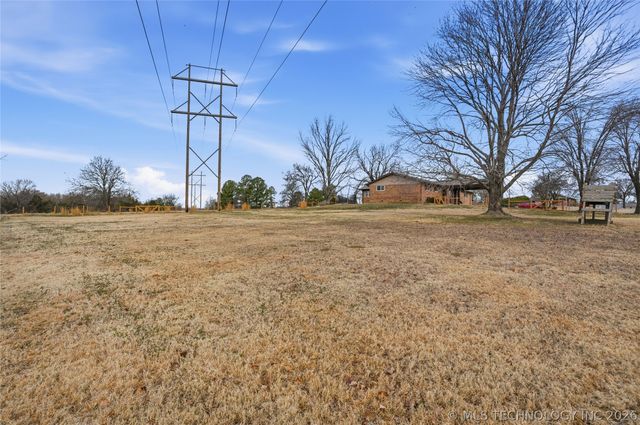 6 Briarwood Street, Sapulpa, OK 74066