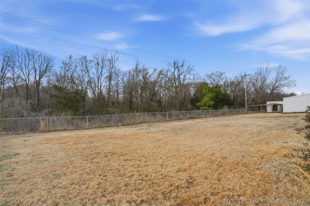 6 Briarwood Street, Sapulpa, OK 74066