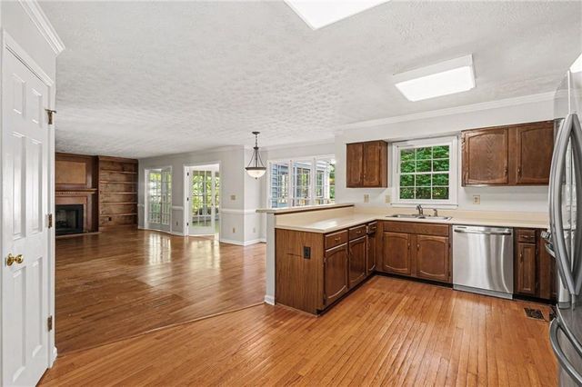 2350 Montrose Place, Snellville, GA 30078