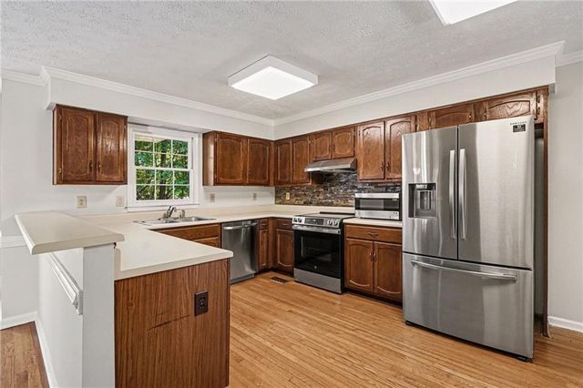 2350 Montrose Place, Snellville, GA 30078