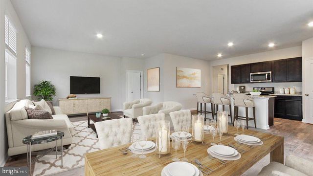 139 WOODFORD DR, Stephens City, VA 22655