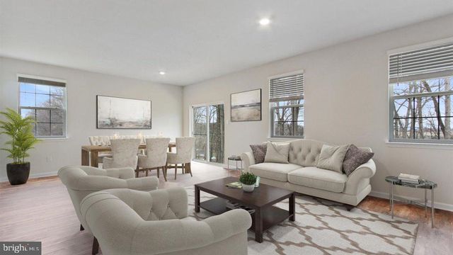 139 WOODFORD DR, Stephens City, VA 22655