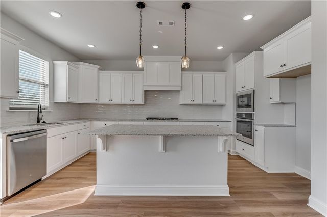 4902 SW Juneberry Street, Bentonville, AR 72713