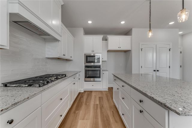 4902 SW Juneberry Street, Bentonville, AR 72713