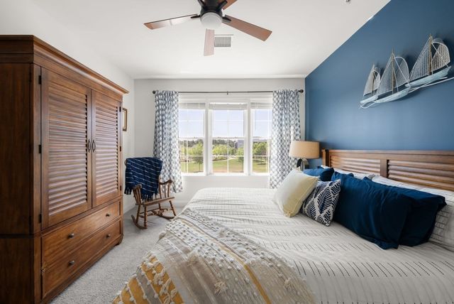 1 Mariner’s Way 207, Plymouth, MA 02360