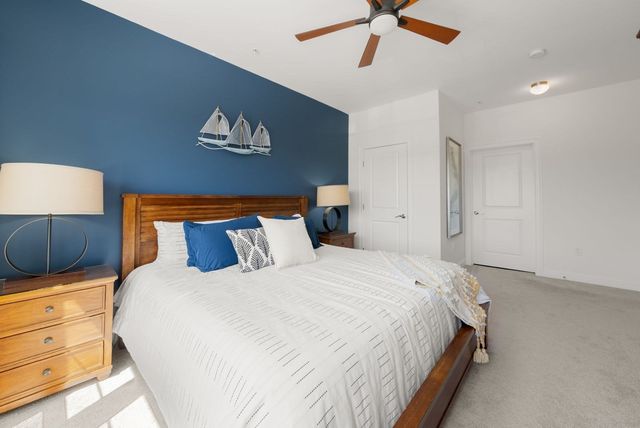 1 Mariner’s Way 207, Plymouth, MA 02360