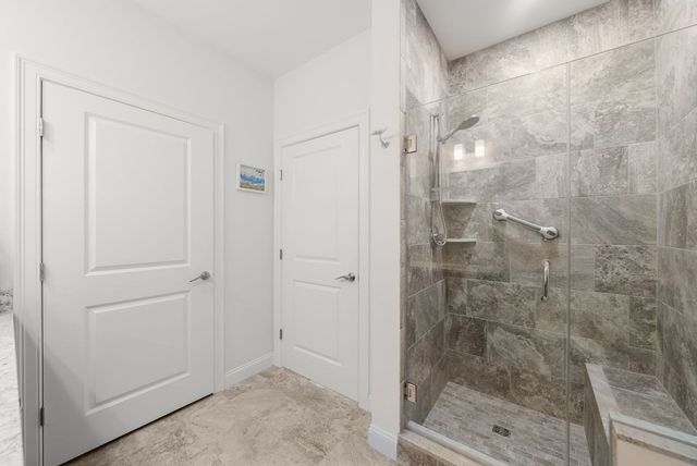 1 Mariner’s Way 207, Plymouth, MA 02360