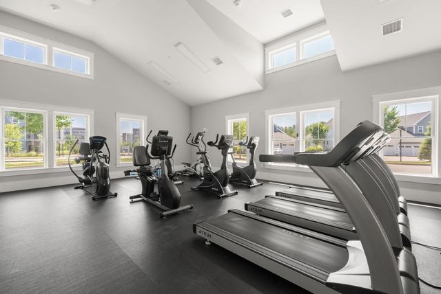 1 Mariner’s Way 207, Plymouth, MA 02360