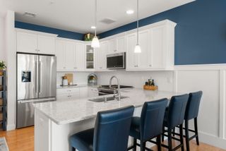 1 Mariner’s Way 207, Plymouth, MA 02360