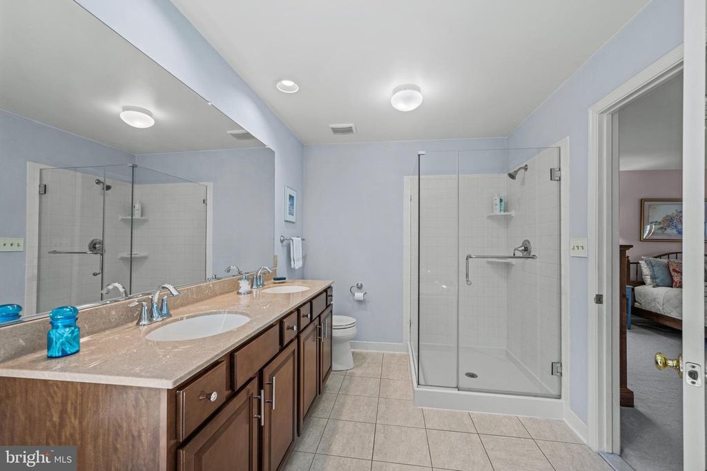 Image 26 of property listing at 7823 ROCKBURN DR, Ellicott City, MD 21043