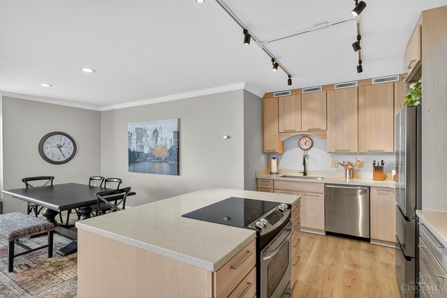 2401 Ingleside Avenue, Cincinnati, OH 45206