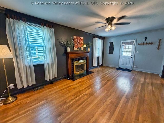 3918 Washington Ave SE, Charleston, WV 25304