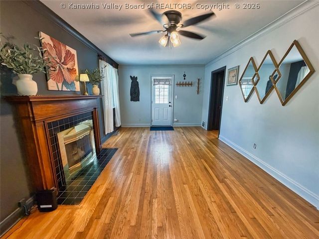 3918 Washington Ave SE, Charleston, WV 25304