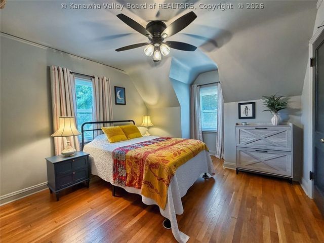 3918 Washington Ave SE, Charleston, WV 25304