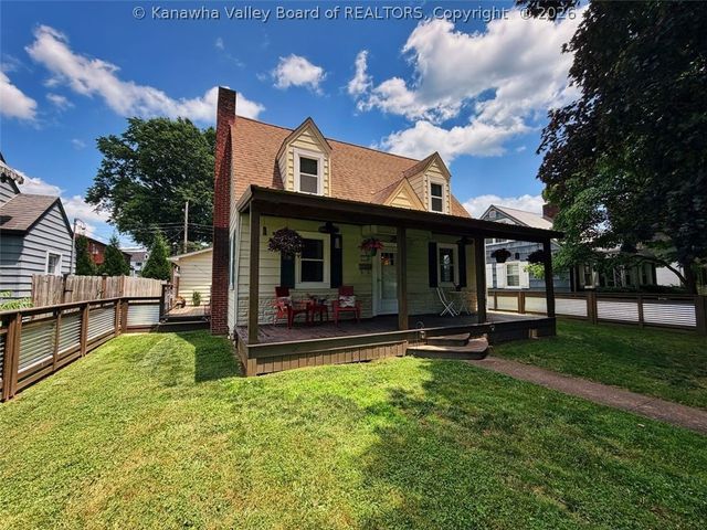 3918 Washington Ave SE, Charleston, WV 25304