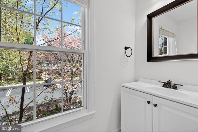 1327 CARLSBAD DR, Gaithersburg, MD 20879