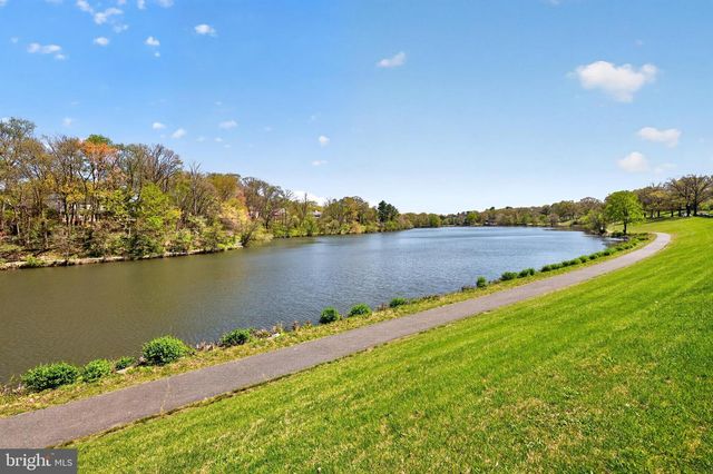 1327 CARLSBAD DR, Gaithersburg, MD 20879