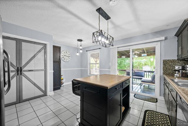1803 Northwind Dr, Clarksville, TN 37042