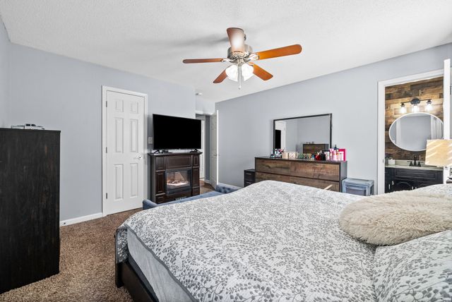 1803 Northwind Dr, Clarksville, TN 37042