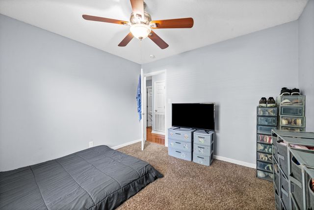 1803 Northwind Dr, Clarksville, TN 37042