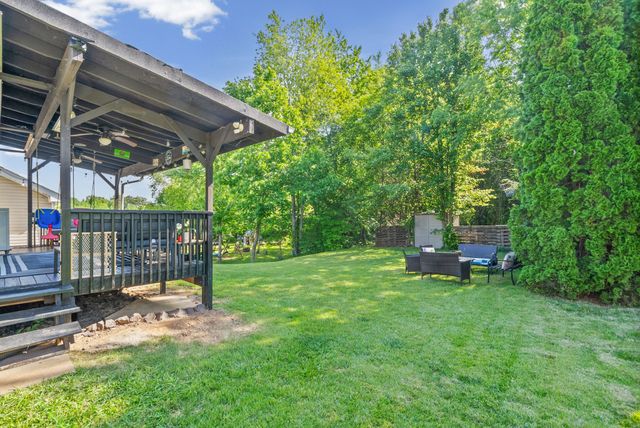 1803 Northwind Dr, Clarksville, TN 37042