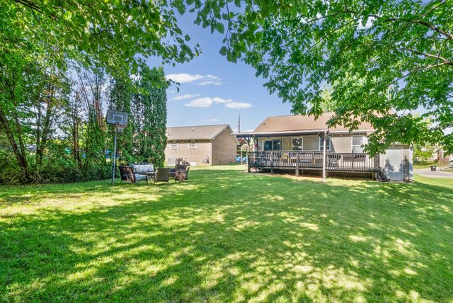 1803 Northwind Dr, Clarksville, TN 37042