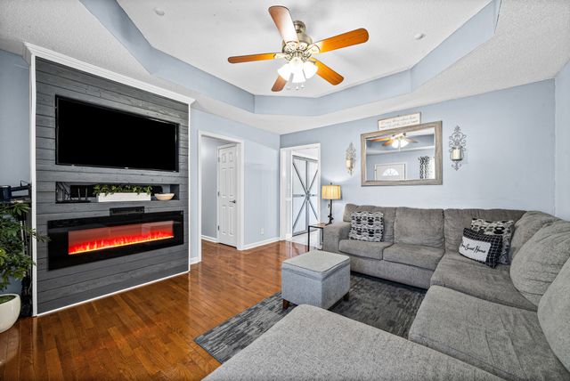 1803 Northwind Dr, Clarksville, TN 37042
