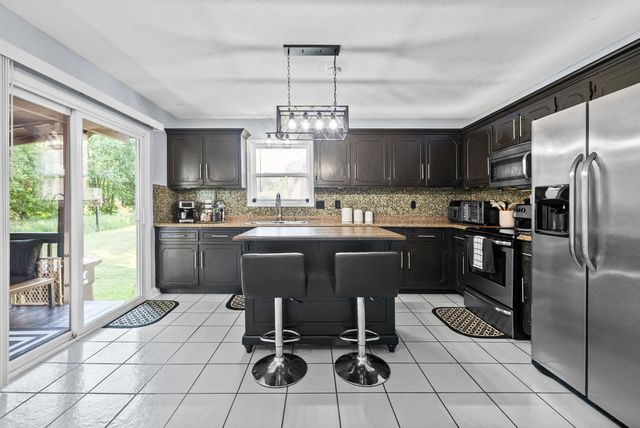 1803 Northwind Dr, Clarksville, TN 37042
