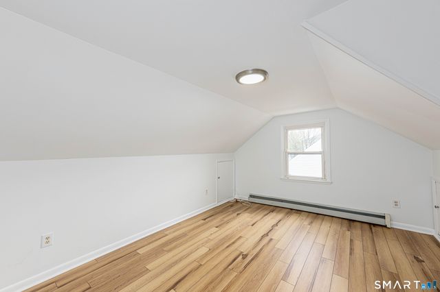 520 Goldenrod Avenue, Bridgeport, CT 06606