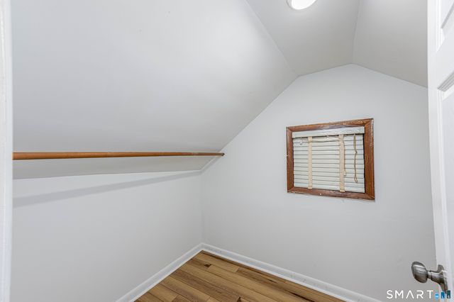 520 Goldenrod Avenue, Bridgeport, CT 06606