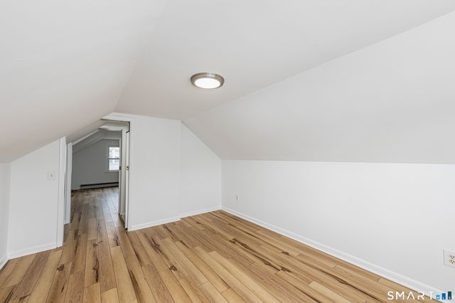 520 Goldenrod Avenue, Bridgeport, CT 06606