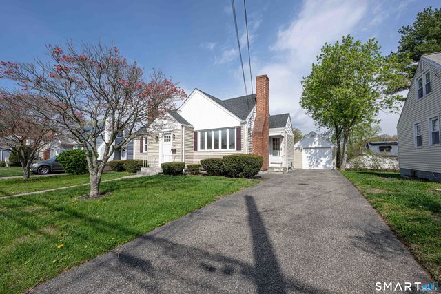 520 Goldenrod Avenue, Bridgeport, CT 06606