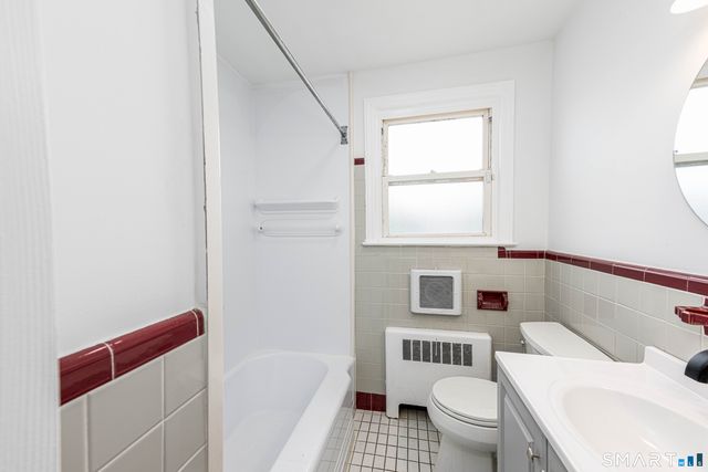 520 Goldenrod Avenue, Bridgeport, CT 06606